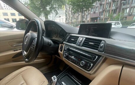 BMW 3 серия, 2012 год, 1 500 000 рублей, 18 фотография