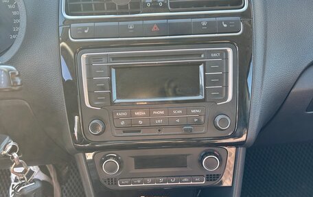 Volkswagen Polo VI (EU Market), 2014 год, 900 000 рублей, 10 фотография
