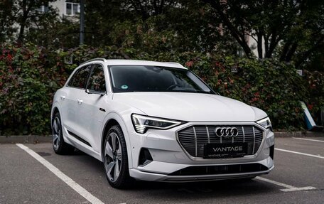 Audi e-tron I, 2019 год, 3 484 000 рублей, 1 фотография