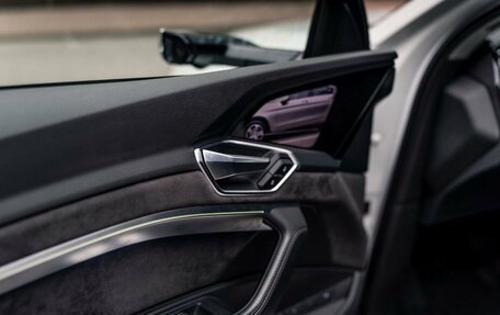 Audi e-tron I, 2019 год, 3 484 000 рублей, 9 фотография