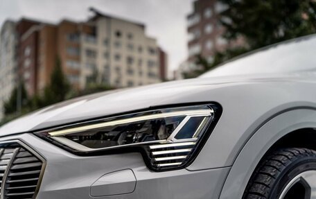 Audi e-tron I, 2019 год, 3 484 000 рублей, 4 фотография