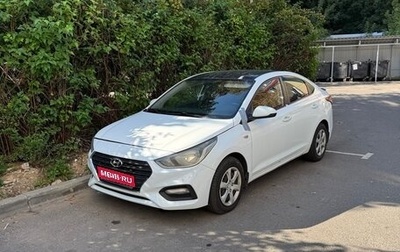 Hyundai Solaris II рестайлинг, 2018 год, 800 000 рублей, 1 фотография