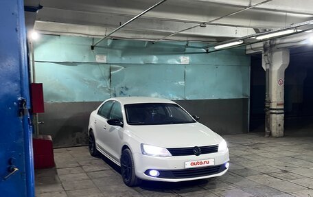 Volkswagen Jetta VI, 2012 год, 980 000 рублей, 3 фотография