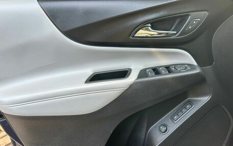 Chevrolet Equinox III, 2018 год, 1 900 000 рублей, 14 фотография