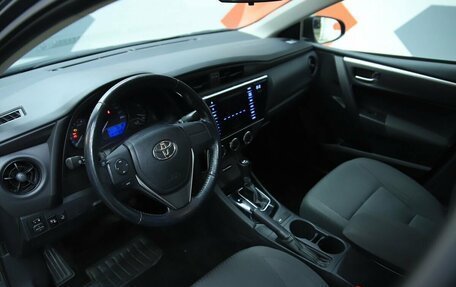 Toyota Corolla, 2018 год, 1 590 000 рублей, 10 фотография