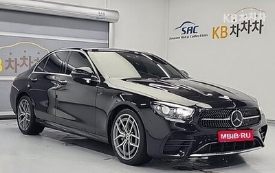 Mercedes-Benz E-Класс, 2022 год, 4 400 000 рублей, 1 фотография