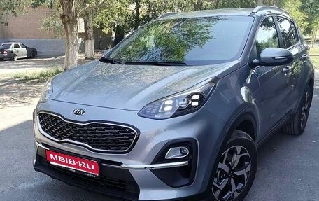 KIA Sportage IV рестайлинг, 2021 год, 2 400 000 рублей, 1 фотография