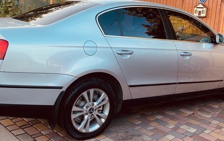 Volkswagen Passat B6, 2006 год, 560 000 рублей, 3 фотография