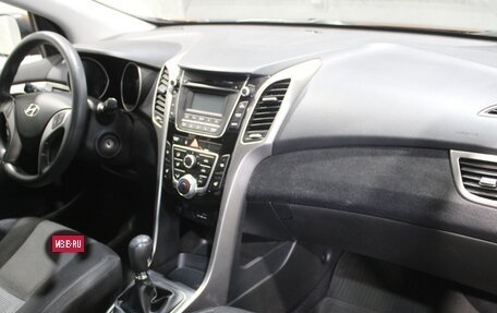 Hyundai i30 II рестайлинг, 2013 год, 925 000 рублей, 11 фотография