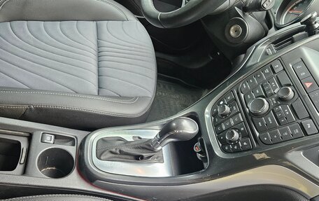 Opel Astra J, 2013 год, 1 000 000 рублей, 10 фотография