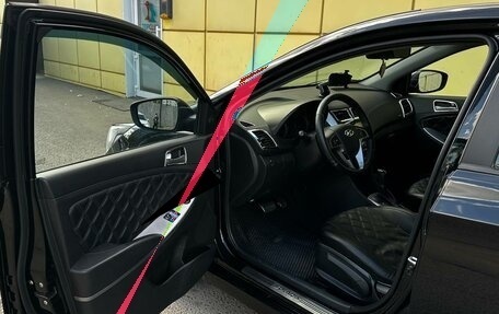 Hyundai Solaris II рестайлинг, 2015 год, 1 080 000 рублей, 11 фотография