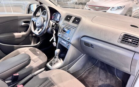 Volkswagen Polo VI (EU Market), 2018 год, 1 200 000 рублей, 13 фотография