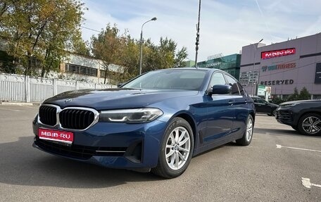 BMW 5 серия, 2021 год, 3 850 000 рублей, 1 фотография