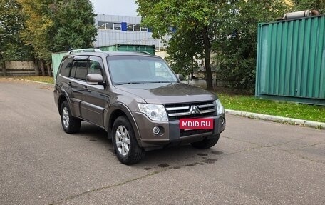 Mitsubishi Pajero IV, 2010 год, 1 930 000 рублей, 4 фотография