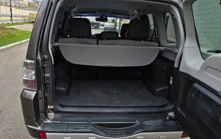 Mitsubishi Pajero IV, 2010 год, 1 930 000 рублей, 13 фотография