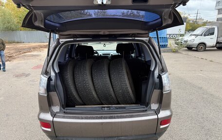 Mitsubishi Outlander III рестайлинг 3, 2011 год, 1 050 000 рублей, 23 фотография