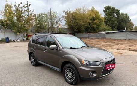 Mitsubishi Outlander III рестайлинг 3, 2011 год, 1 050 000 рублей, 19 фотография