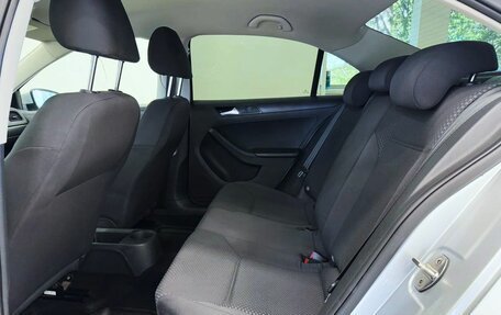 Volkswagen Jetta VI, 2014 год, 1 267 000 рублей, 14 фотография