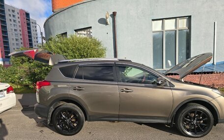 Toyota RAV4, 2014 год, 1 800 000 рублей, 13 фотография
