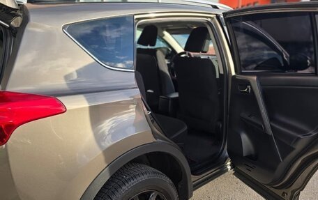 Toyota RAV4, 2014 год, 1 800 000 рублей, 28 фотография