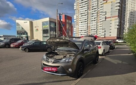Toyota RAV4, 2014 год, 1 800 000 рублей, 17 фотография