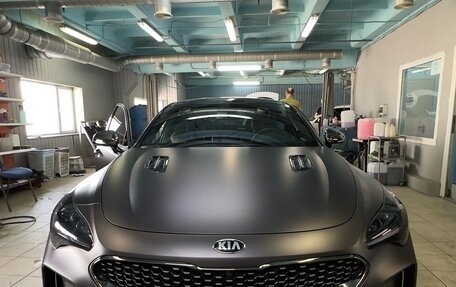 KIA Stinger I, 2018 год, 2 850 000 рублей, 2 фотография