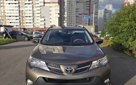 Toyota RAV4, 2014 год, 1 800 000 рублей, 31 фотография