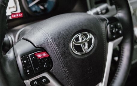 Toyota Sienna III, 2017 год, 2 800 000 рублей, 7 фотография