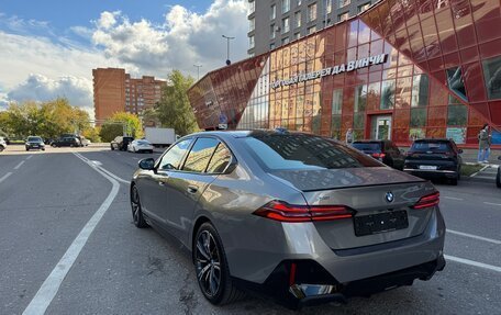 BMW 5 серия, 2024 год, 8 999 999 рублей, 6 фотография