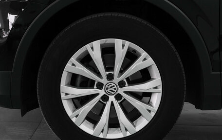 Volkswagen Tiguan II, 2019 год, 2 070 000 рублей, 8 фотография