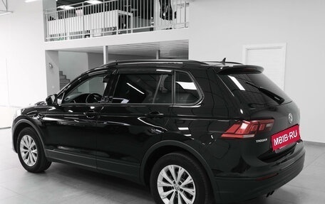 Volkswagen Tiguan II, 2019 год, 2 070 000 рублей, 4 фотография