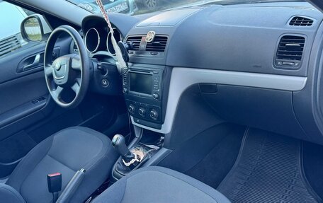 Skoda Yeti I рестайлинг, 2011 год, 995 000 рублей, 8 фотография