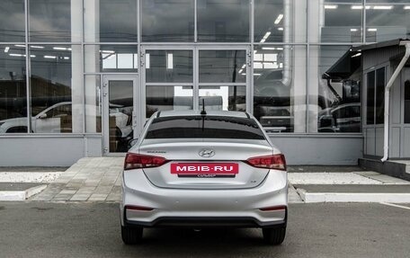 Hyundai Solaris II рестайлинг, 2018 год, 1 400 000 рублей, 4 фотография