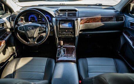Toyota Camry, 2016 год, 2 200 000 рублей, 15 фотография