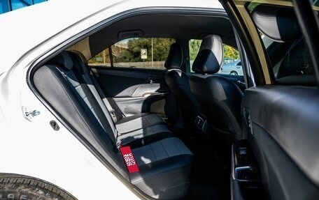 Toyota Camry, 2016 год, 2 200 000 рублей, 13 фотография