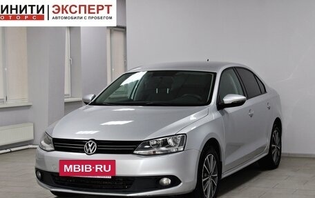 Volkswagen Jetta VI, 2013 год, 899 900 рублей, 3 фотография