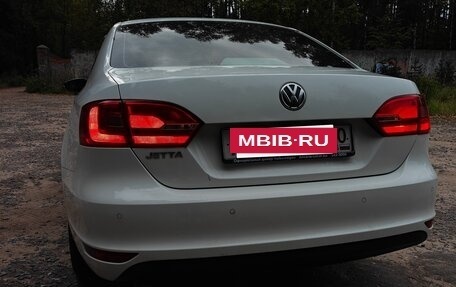 Volkswagen Jetta VI, 2013 год, 1 000 000 рублей, 11 фотография