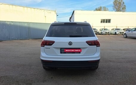 Volkswagen Tiguan II, 2020 год, 2 200 000 рублей, 6 фотография