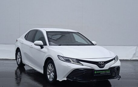 Toyota Camry, 2019 год, 1 650 000 рублей, 3 фотография