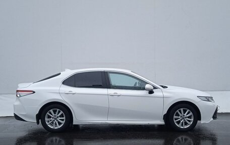 Toyota Camry, 2019 год, 1 650 000 рублей, 4 фотография