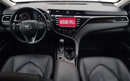 Toyota Camry, 2019 год, 1 650 000 рублей, 18 фотография
