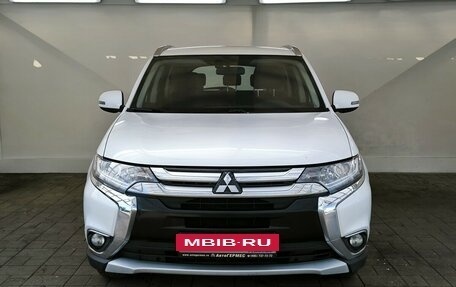 Mitsubishi Outlander III рестайлинг 3, 2018 год, 1 840 000 рублей, 2 фотография
