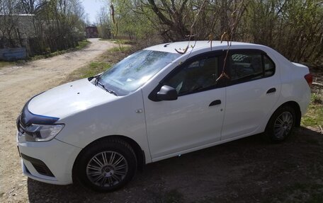 Renault Logan II, 2018 год, 480 000 рублей, 2 фотография