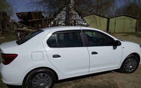 Renault Logan II, 2018 год, 480 000 рублей, 3 фотография