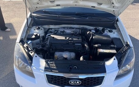 KIA Rio II, 2011 год, 700 000 рублей, 14 фотография