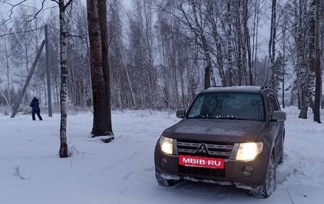 Mitsubishi Pajero IV, 2012 год, 2 100 000 рублей, 2 фотография