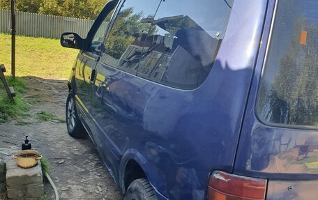 Nissan Serena I, 1998 год, 210 000 рублей, 3 фотография