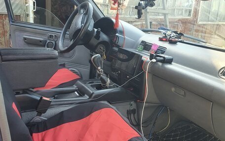 Nissan Serena I, 1998 год, 210 000 рублей, 6 фотография