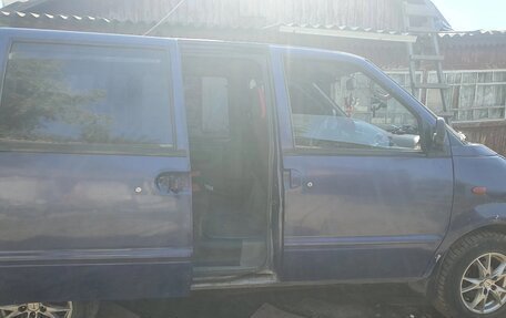 Nissan Serena I, 1998 год, 210 000 рублей, 8 фотография