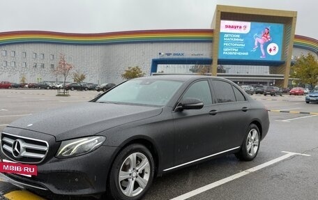 Mercedes-Benz E-Класс, 2016 год, 1 750 000 рублей, 3 фотография